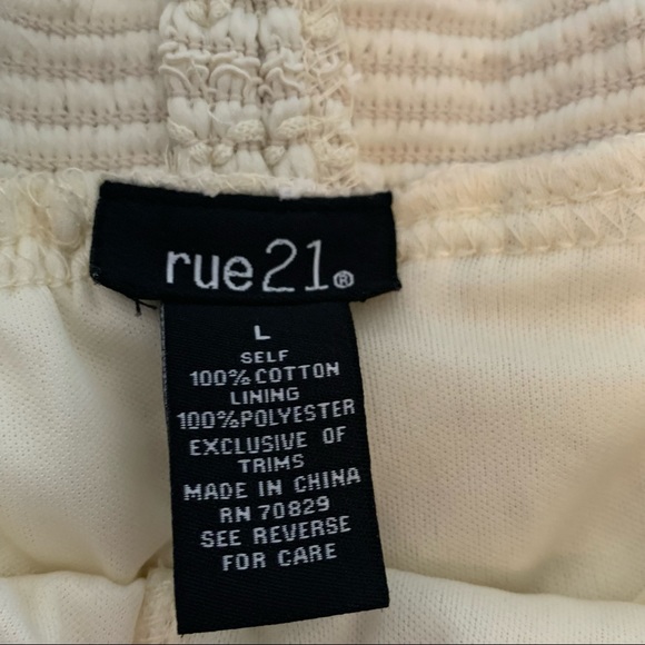 Crochet cream boho shorts size L with cream lining elastic waist hippie Shorts - Picture 5 of 11